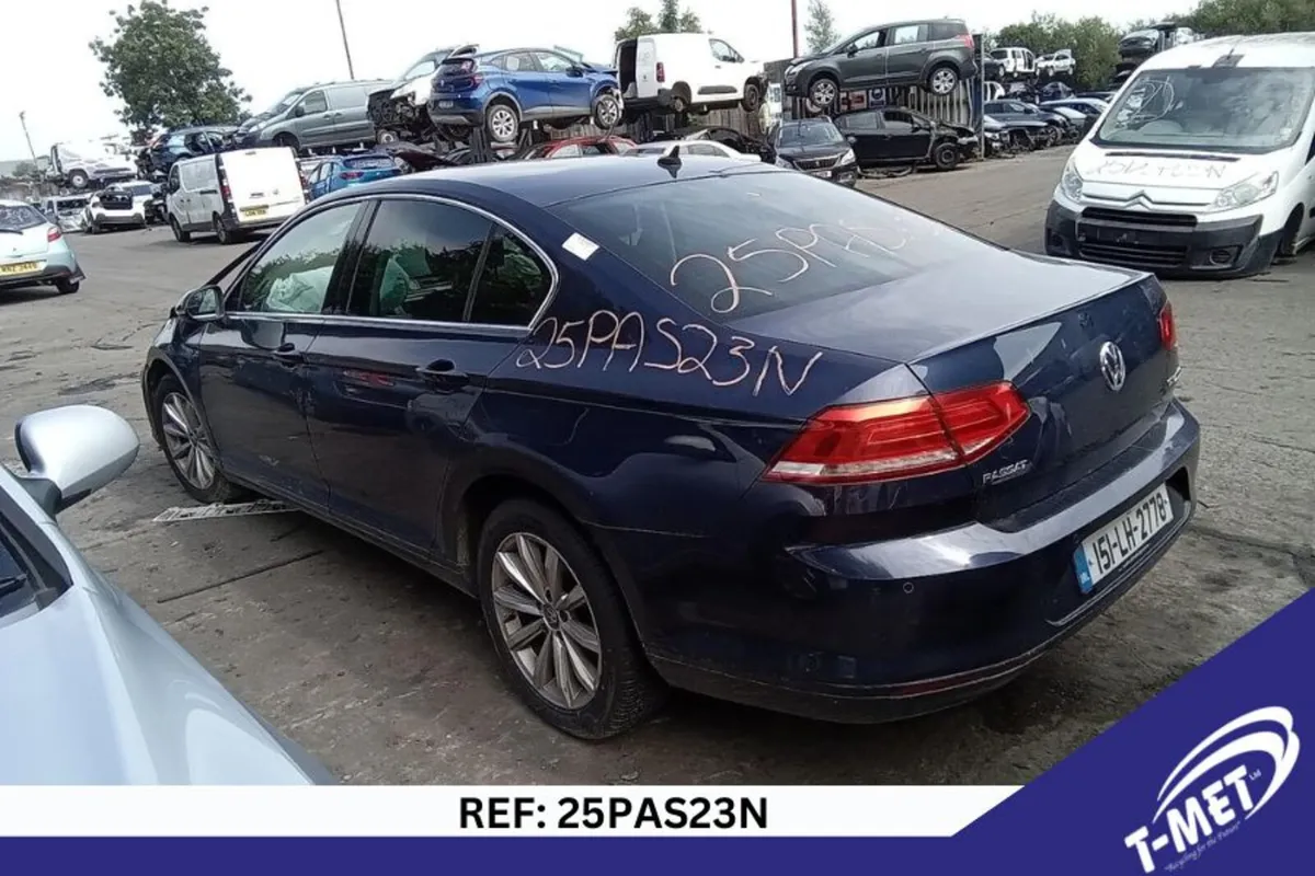2015 VOLKSWAGEN PASSAT BREAKING FOR PARTS - Image 3