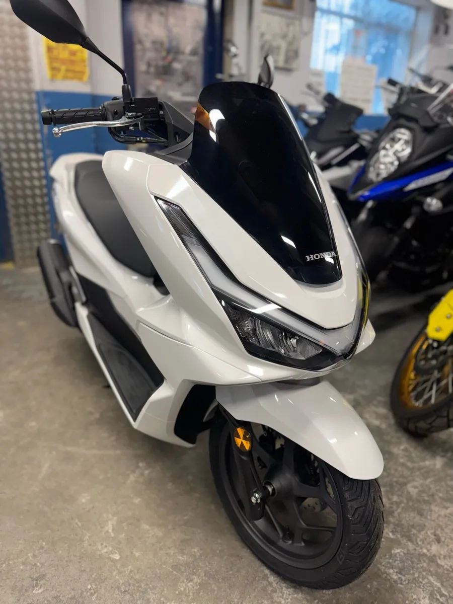 Brand New Honda PCX 125 TFT - Image 2