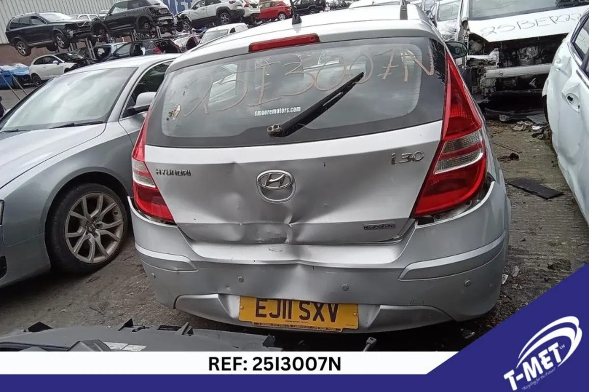 2011 HYUNDAI I30 BREAKING FOR PARTS - Image 4