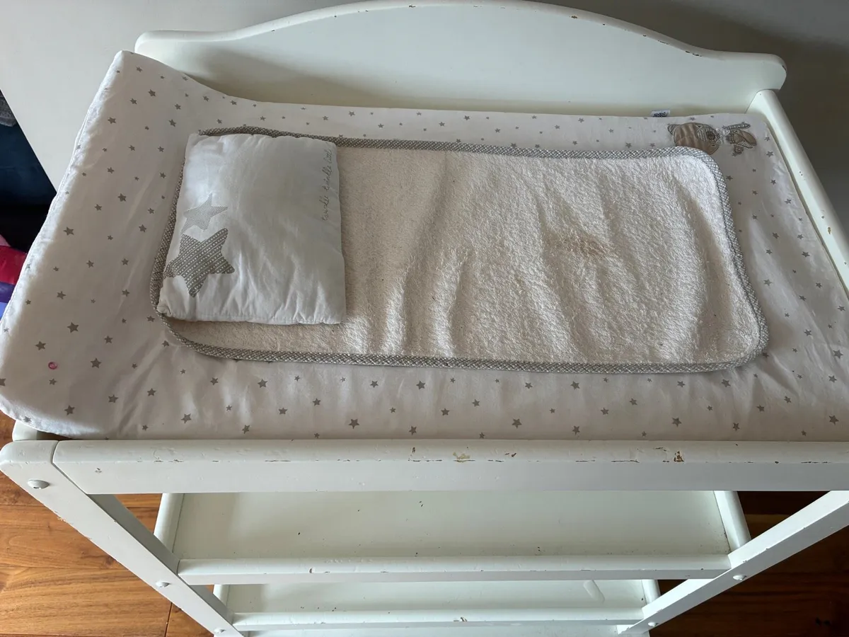 Mamas and papa’s 3 piece furniture - Image 3