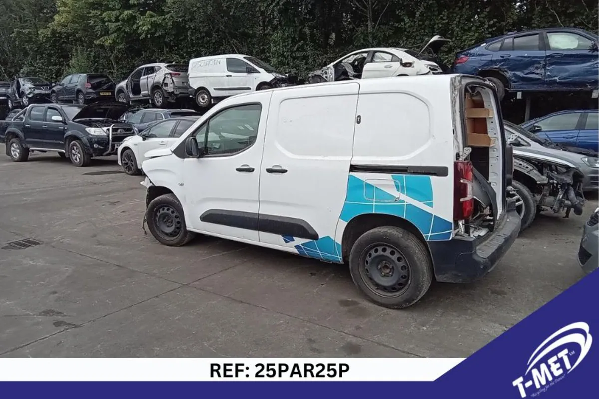 2021 PEUGEOT PARTNER BREAKING FOR PARTS - Image 3