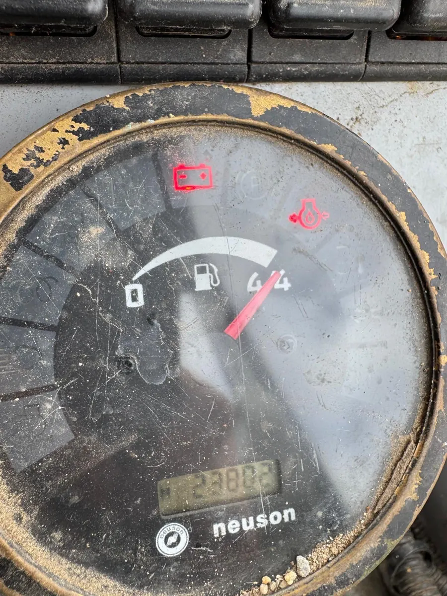 2010 Wacker Neuson 1703 Digger - Image 4