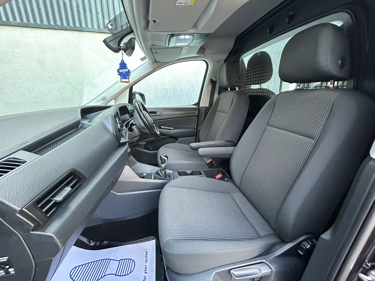 2022 Volkswagen Caddy ' Extras - Image 4