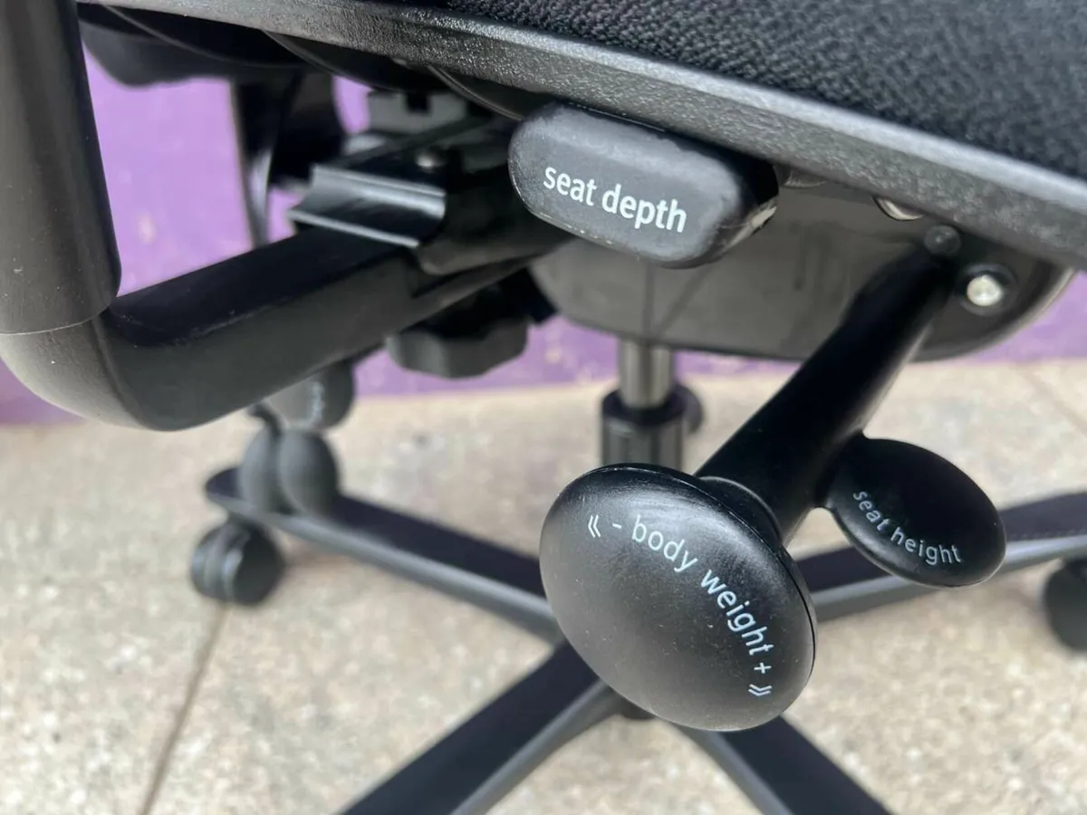 Orangebox Spira Plus executive office chair - Image 3