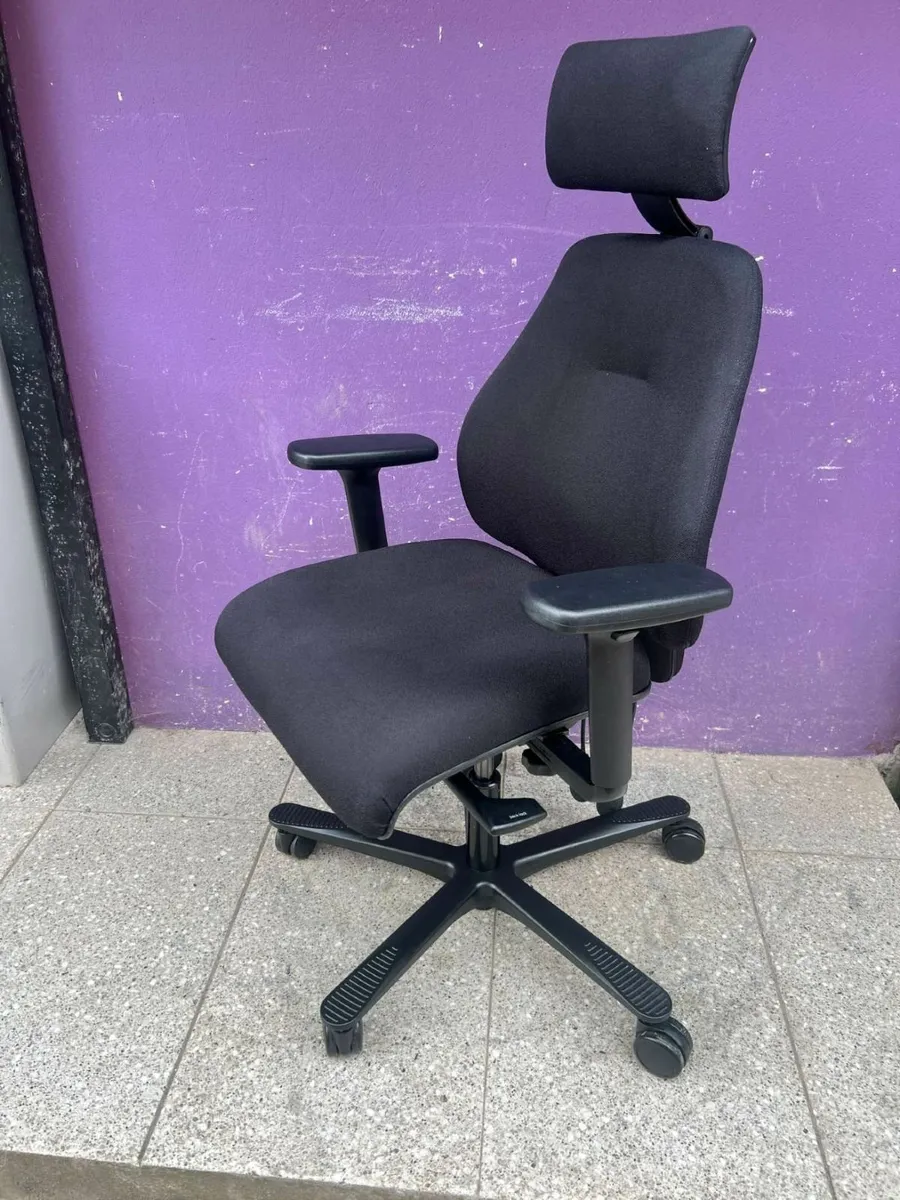 Orangebox Spira Plus office chair with headrest - Image 1