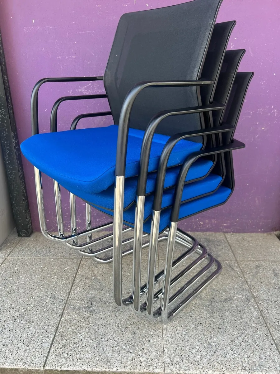 Orangebox workday stacking visitor chair - Image 2