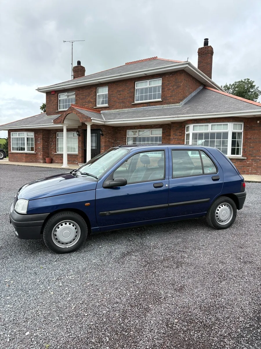 Renault Clio - Image 4