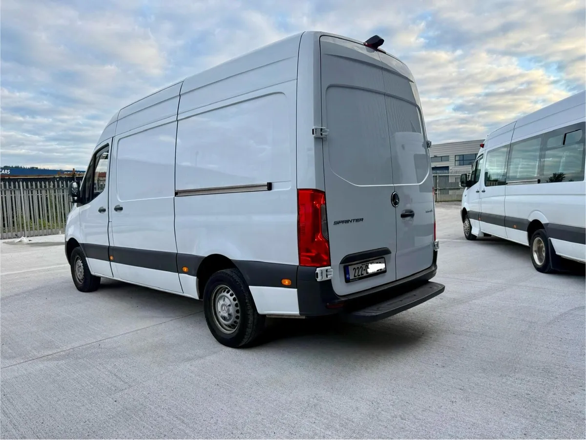 2022 Mercedes-Benz Sprinter - Image 3