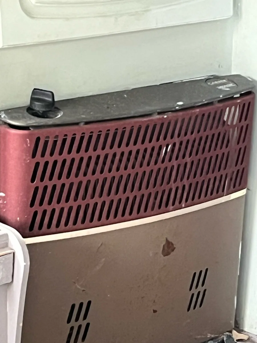 Caravan/ camper van parts & windows - Image 3