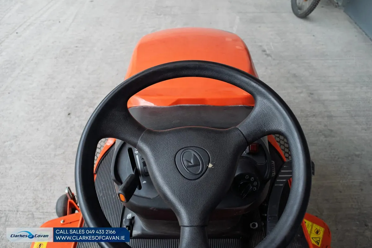 Used 2022 Kubota GR2120-II Lawnmower - Image 2