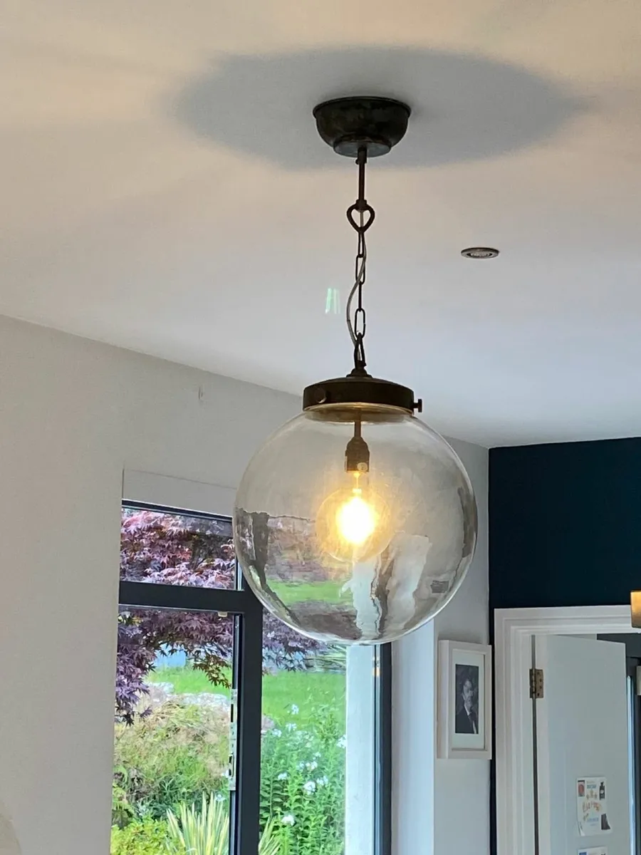 Glass Light fitting - Image 1