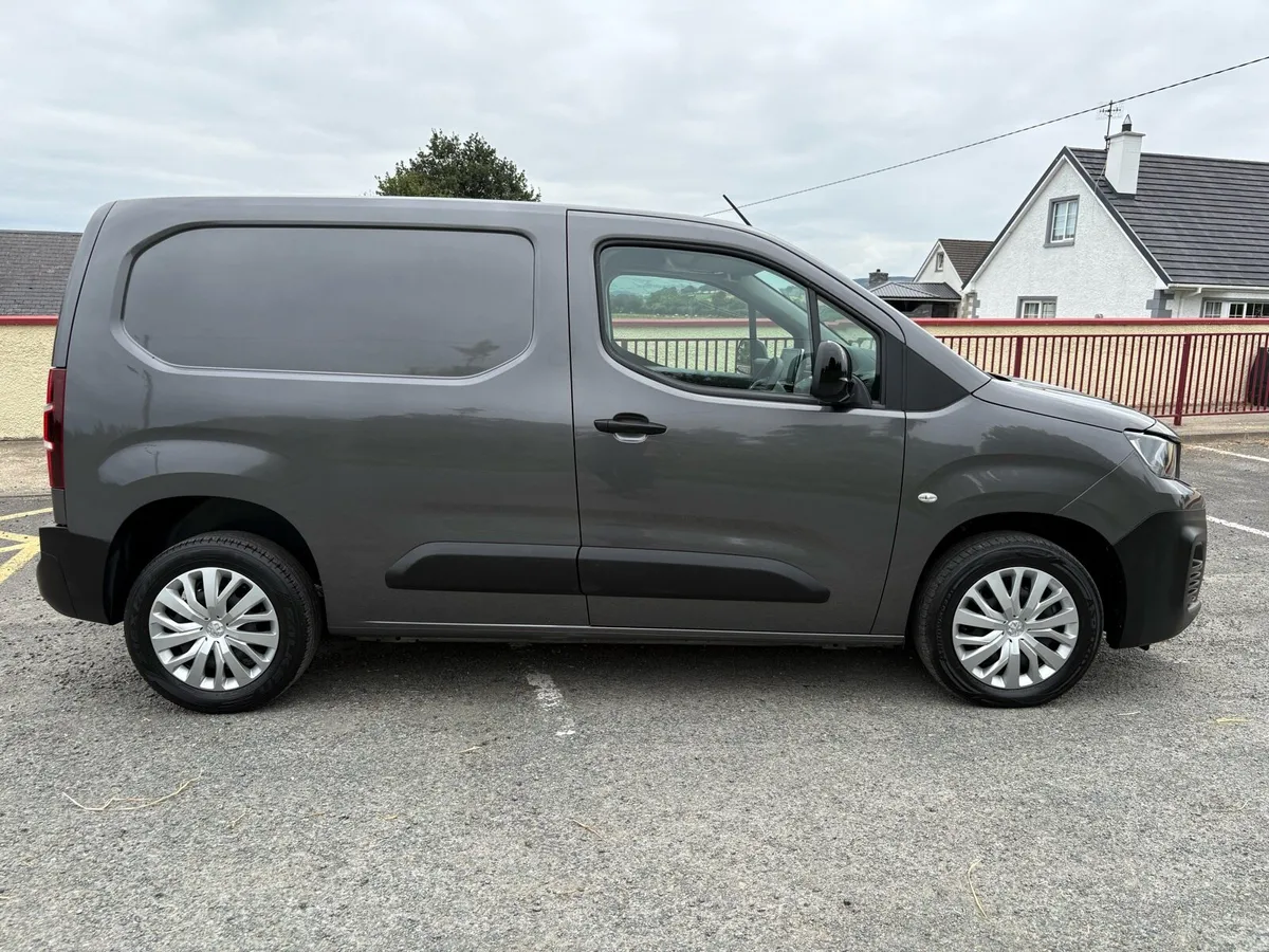 2021 (211) PEUGEOT PARTNER PROFESSIONAL 100BHP - Image 2