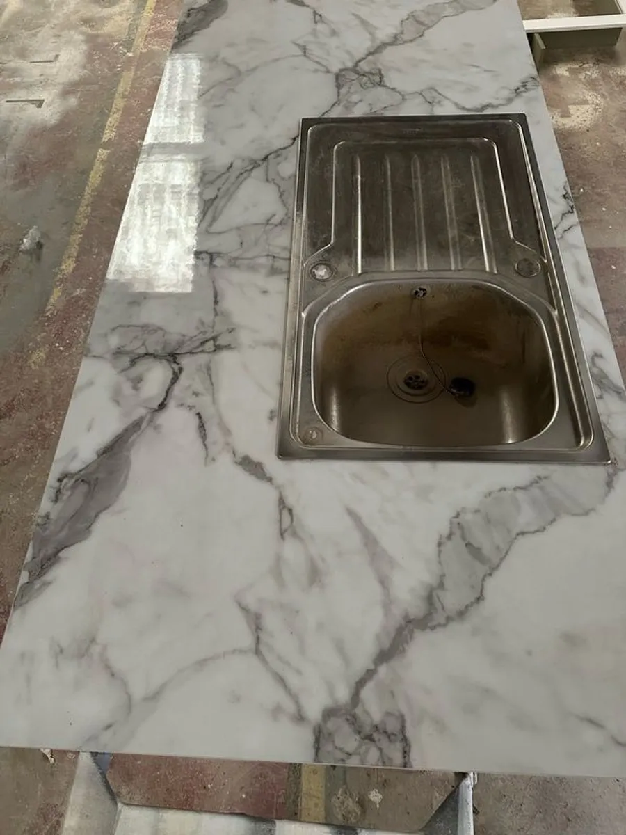 kitchen worktop - Image 4