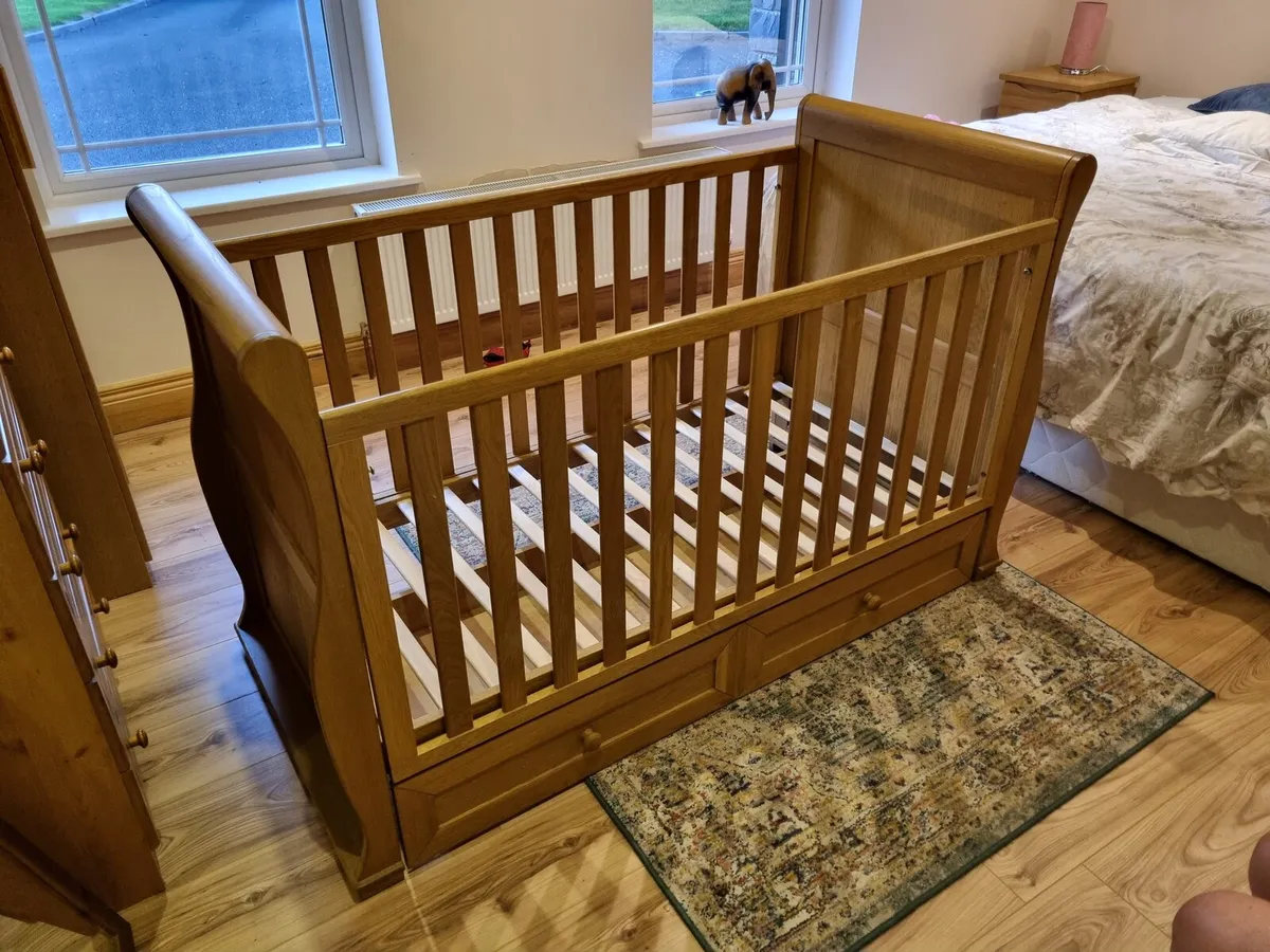 Cot bed - Image 1
