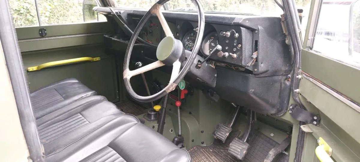 Series 3 landrover - Image 4