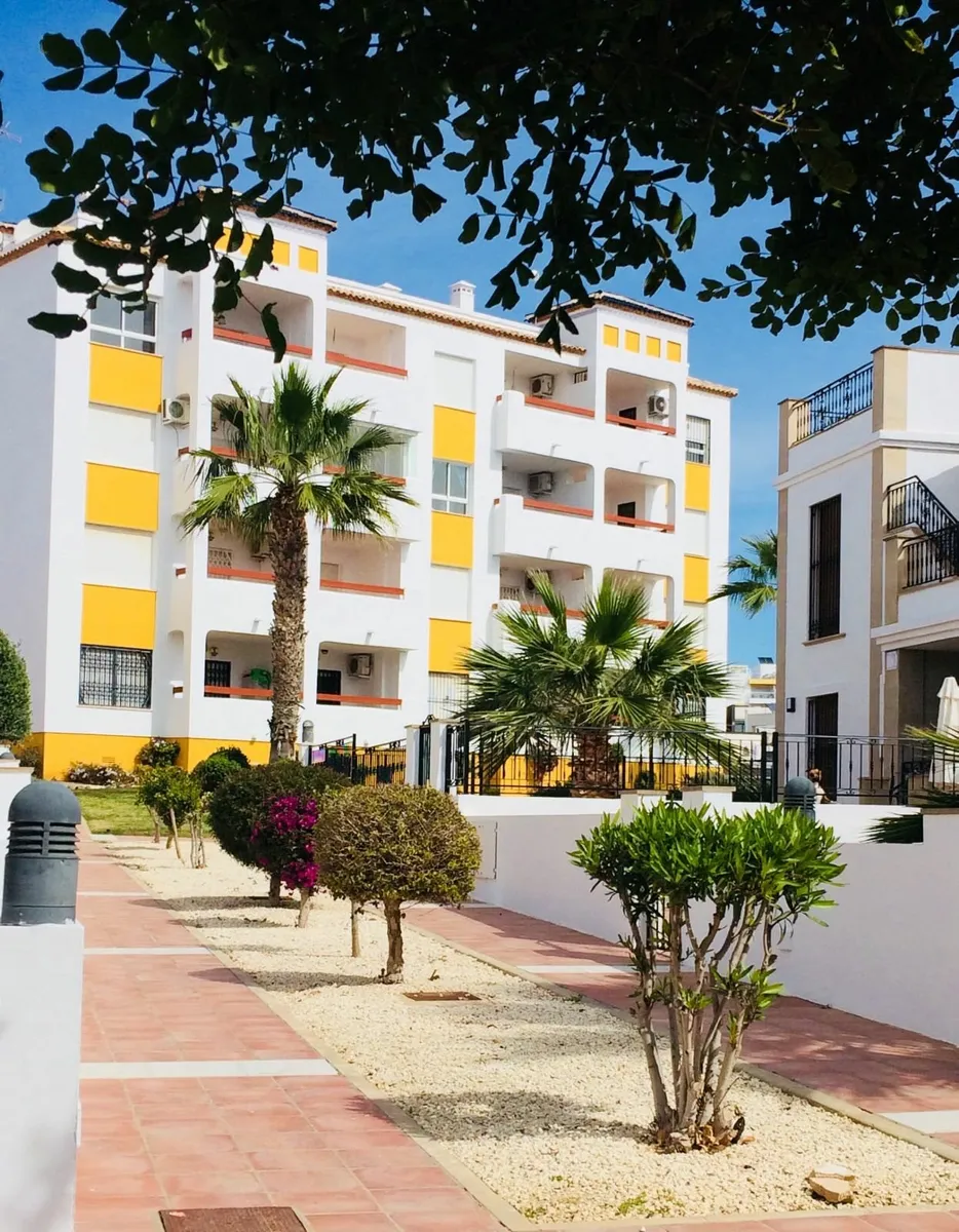 Beautiful Holiday Apartment to Rent- Costa Blanca - Image 1