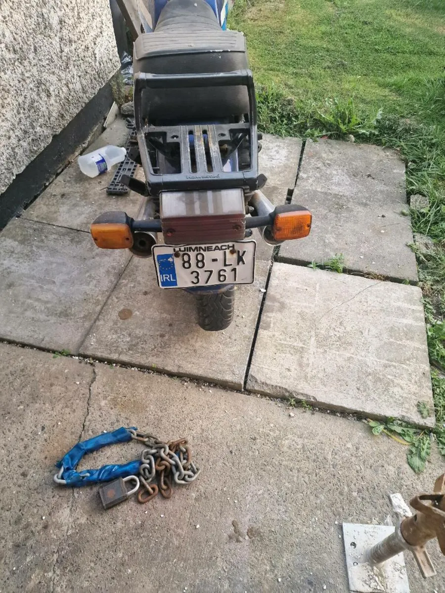 Vintage kawasaki gt 550 - Image 2