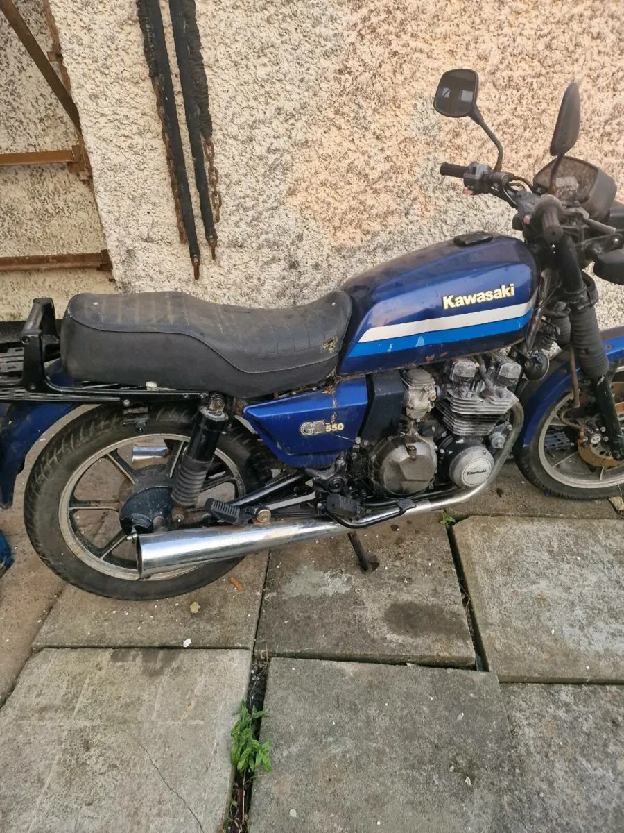 Vintage kawasaki gt 550 - Image 3