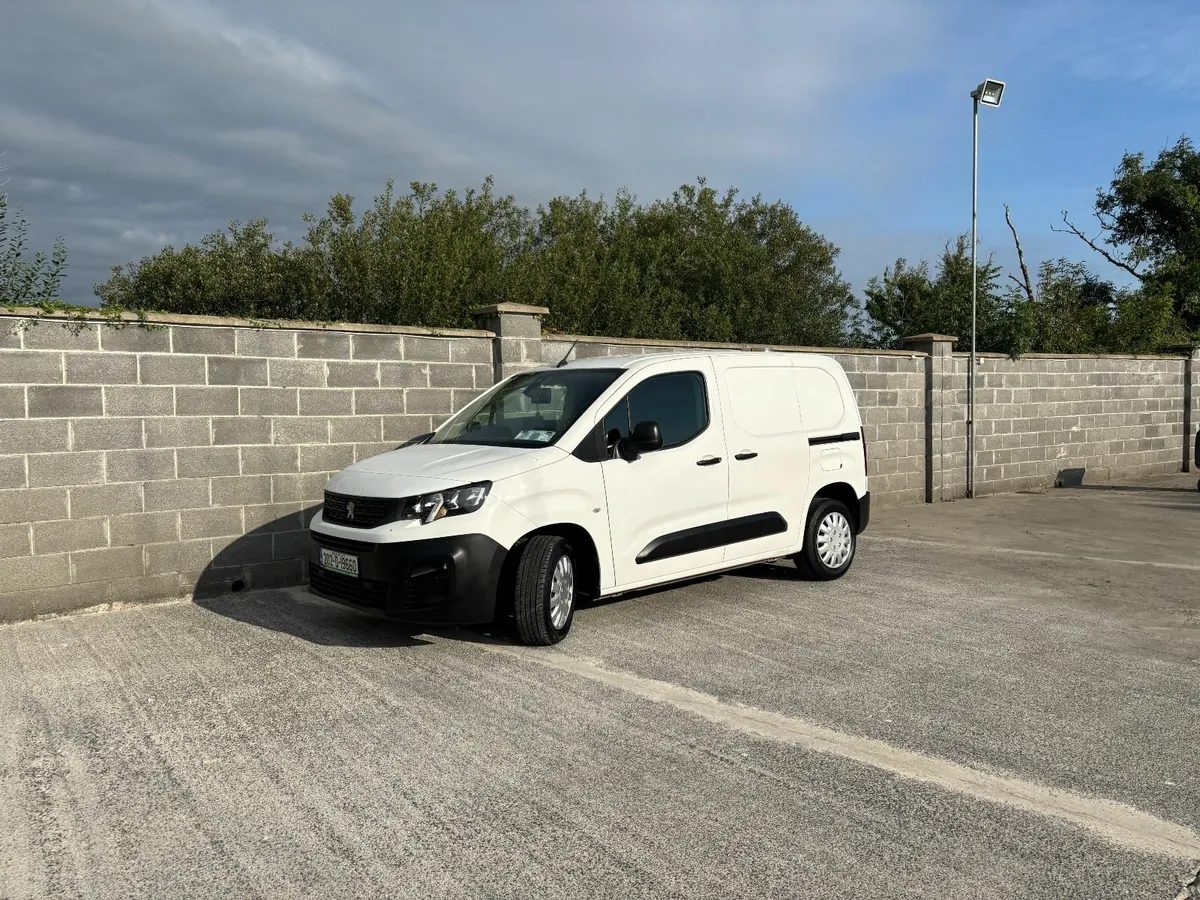 Top Spec Peugeot Partner Van... - Image 3
