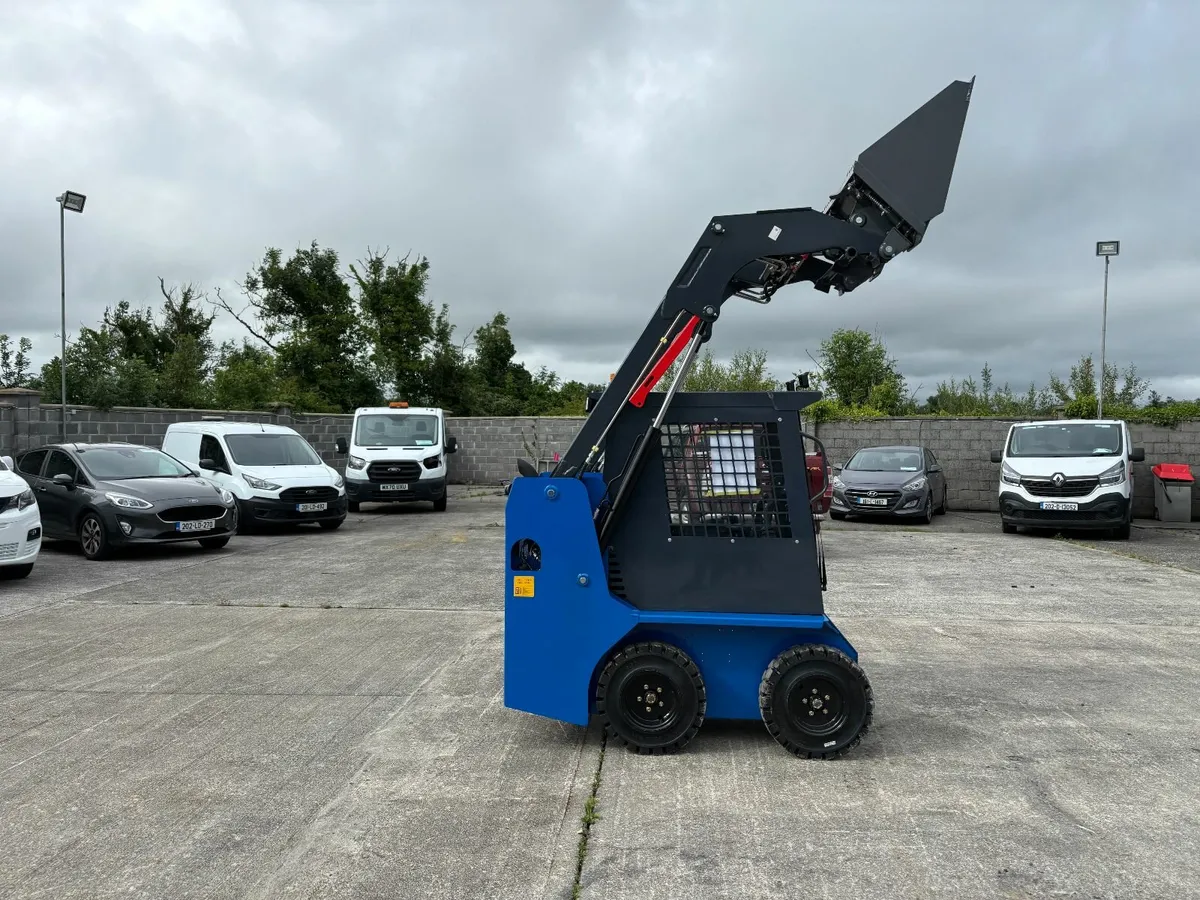 Kubota Powered Rippa RS07... Skid Steer... - Image 2