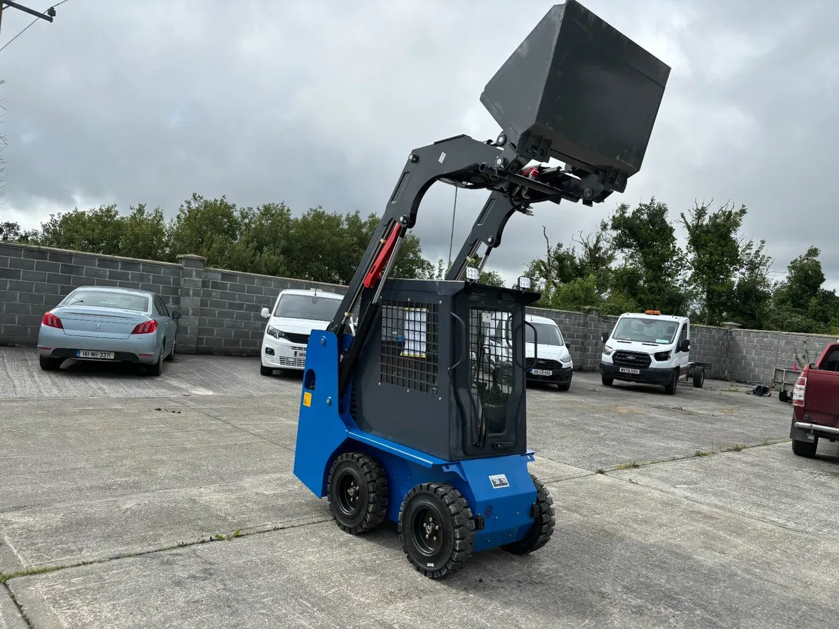 Kubota Powered Rippa RS07... Skid Steer... - Image 4