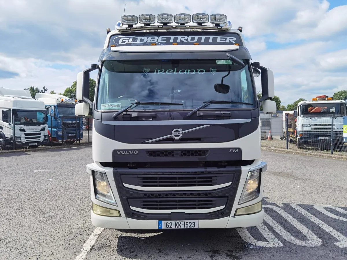 2016 Volvo FM450 6x2 globtrotter tractor unit - Image 2