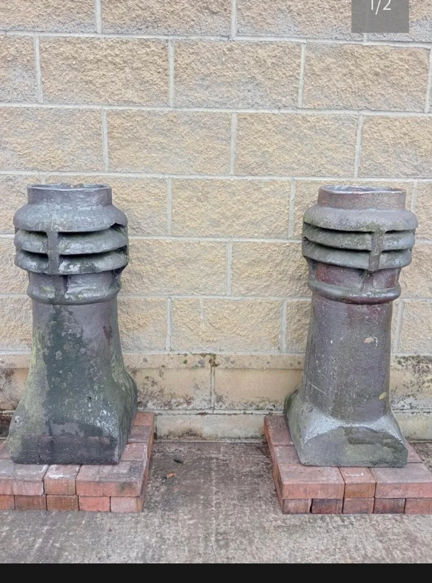 Reclaimed chimney pots pair - Image 1
