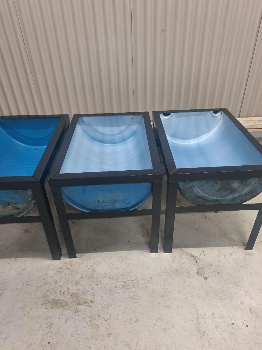 Feeding trough - Image 4