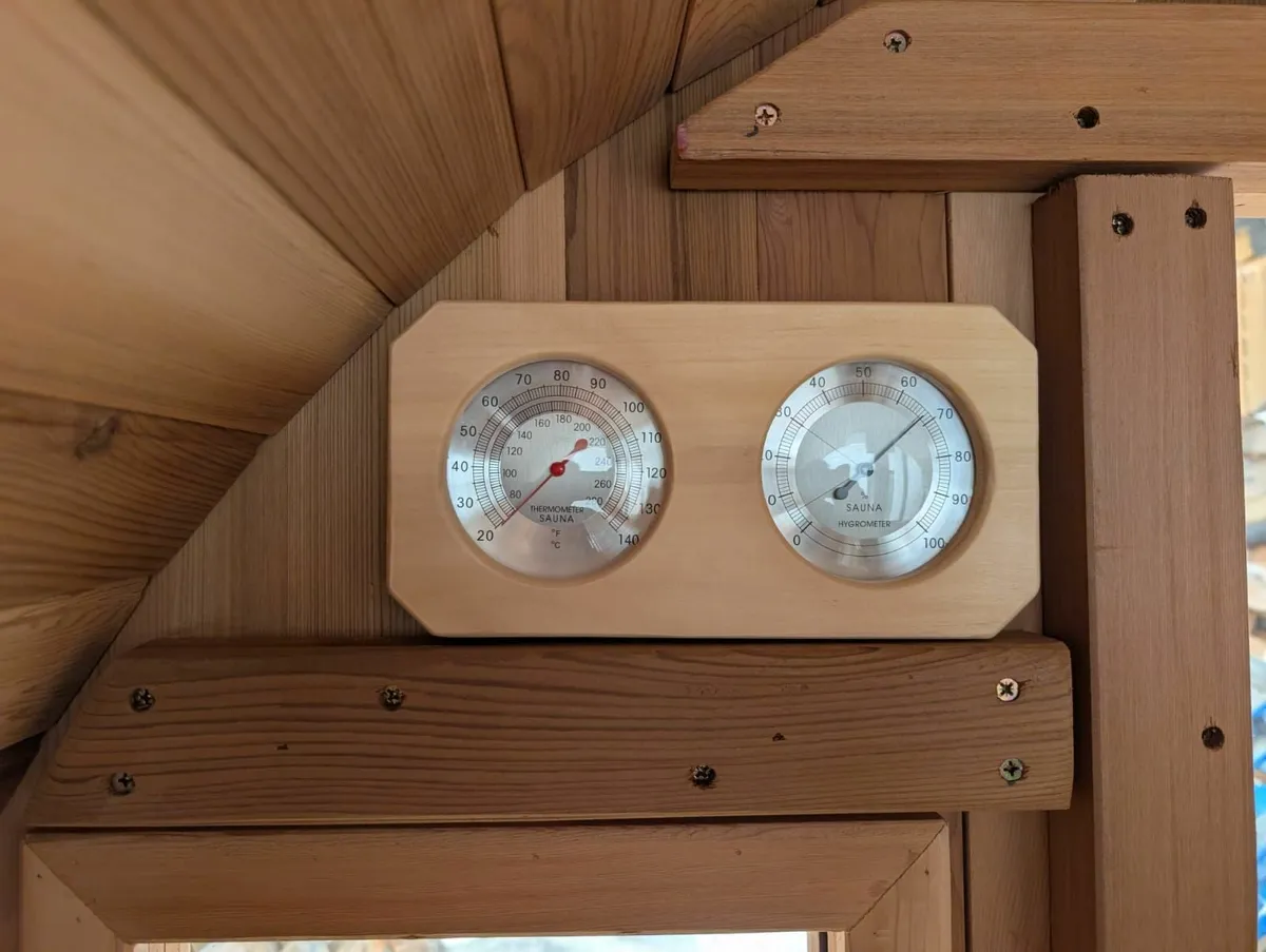 Canadian Red Cedar Wood 4 Person Sauna - Image 2