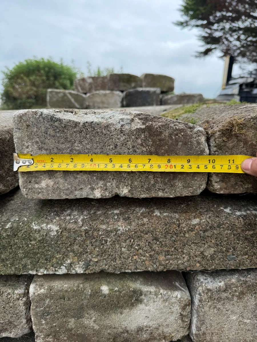 Large quantity of reclaimed concrete kerbs - Image 4