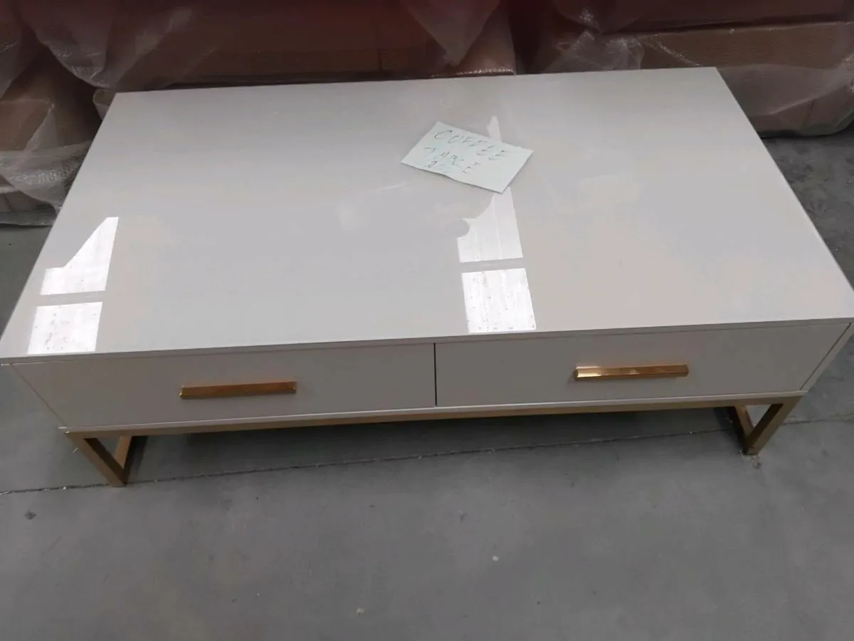 Cream glass top coffee table 1 mtr x 70 - Image 2