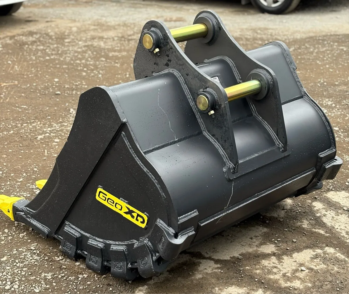 DIGGING BUCKET 65/80mm PINS - Image 3