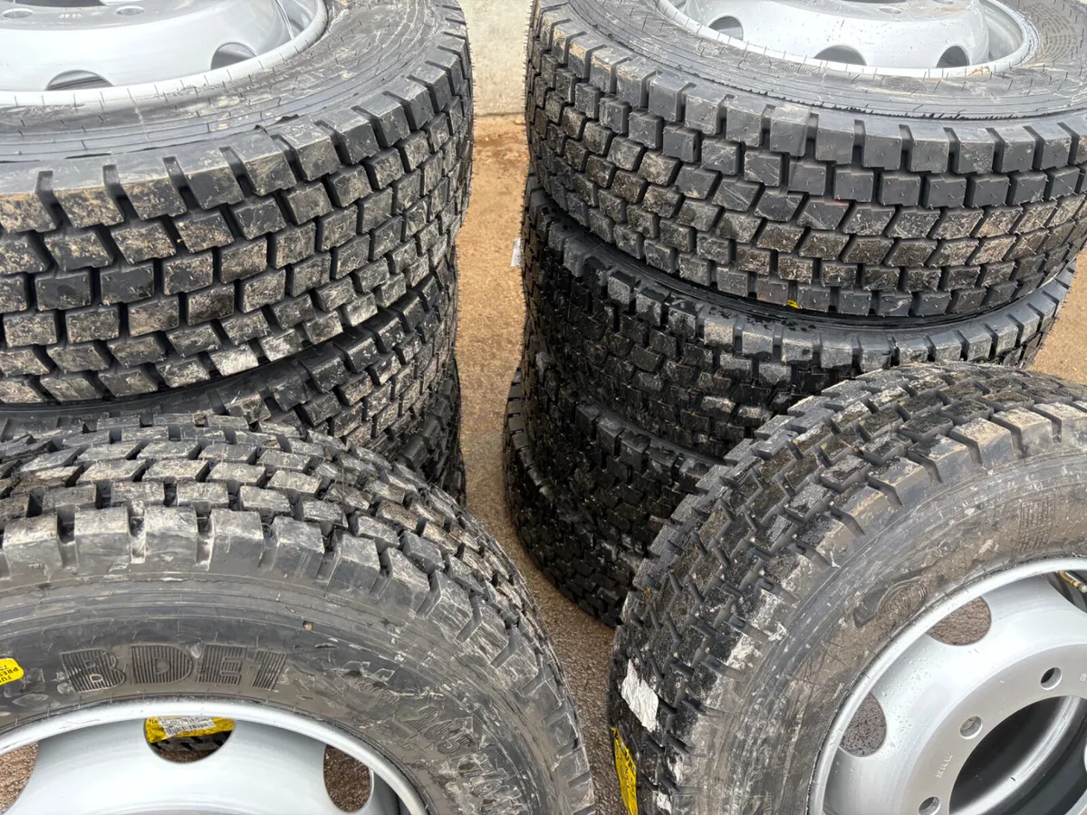 265/70/9.5 wheels - Image 2