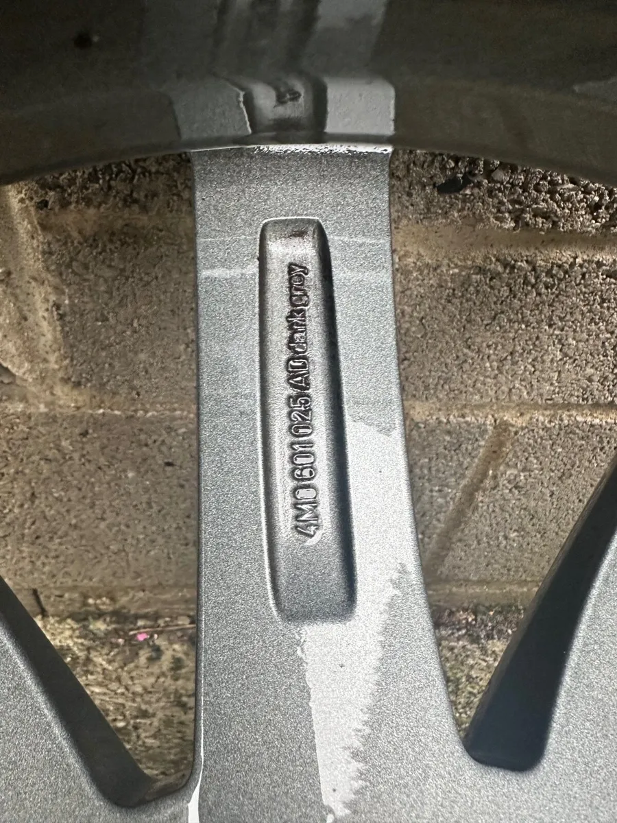 Audi Q7   R20  alloys with tyres 285/45/20 - Image 3