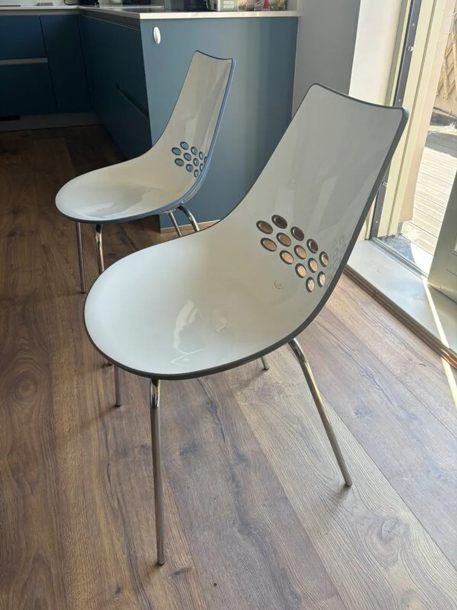 4 kitchen dining chairs - Image 4