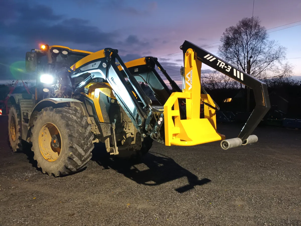 JM-AGRI Bale trunk handler TR3 & TR4 - Image 3
