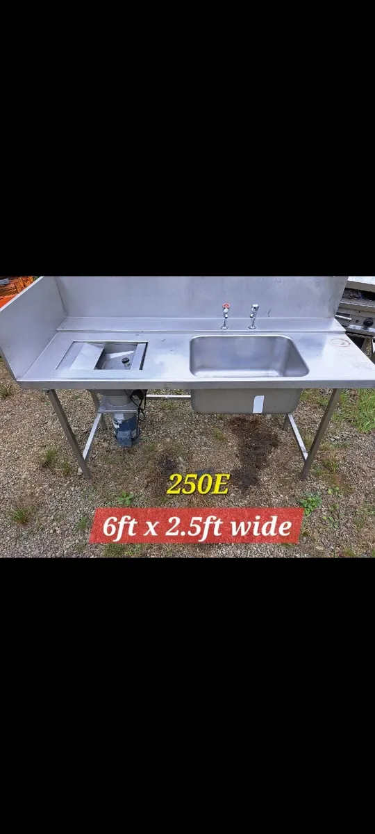 / Pizza Prep Area/Stainless steel Tables/Sinks - Image 3