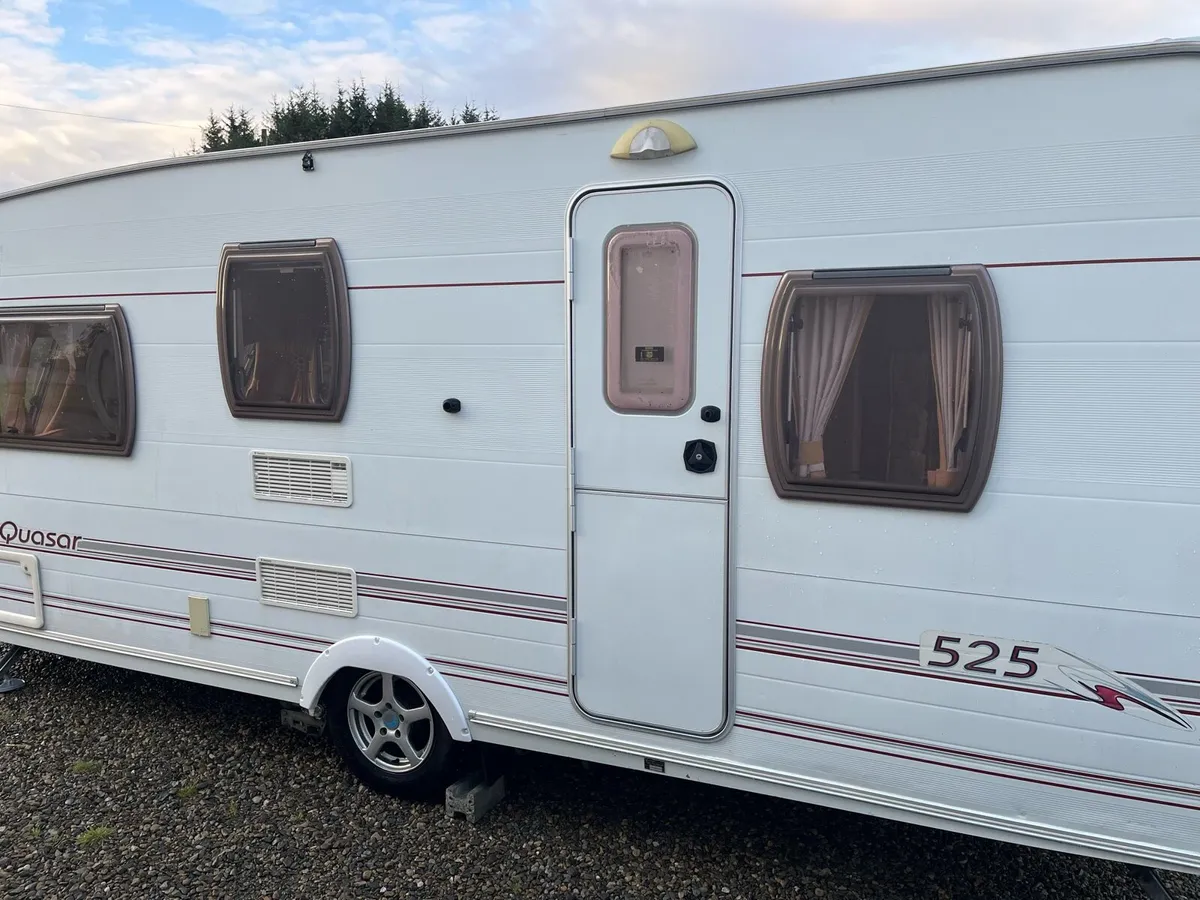 Caravan 5/6 berth - Image 4