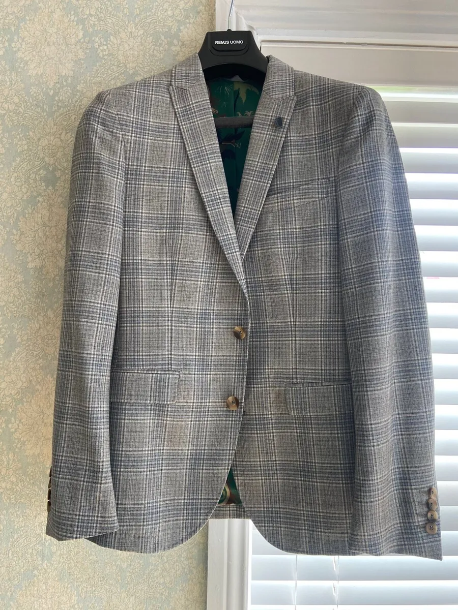 Remus Uomo Two-Piece Suit Jacket 36/Trousers 32R - Image 4
