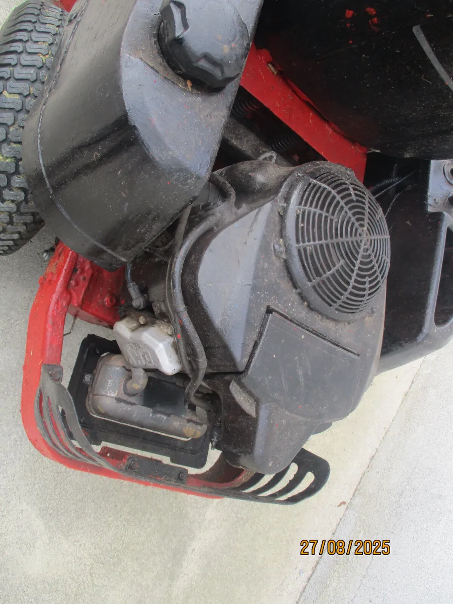 TORO  zero turn lawnmower - Image 3