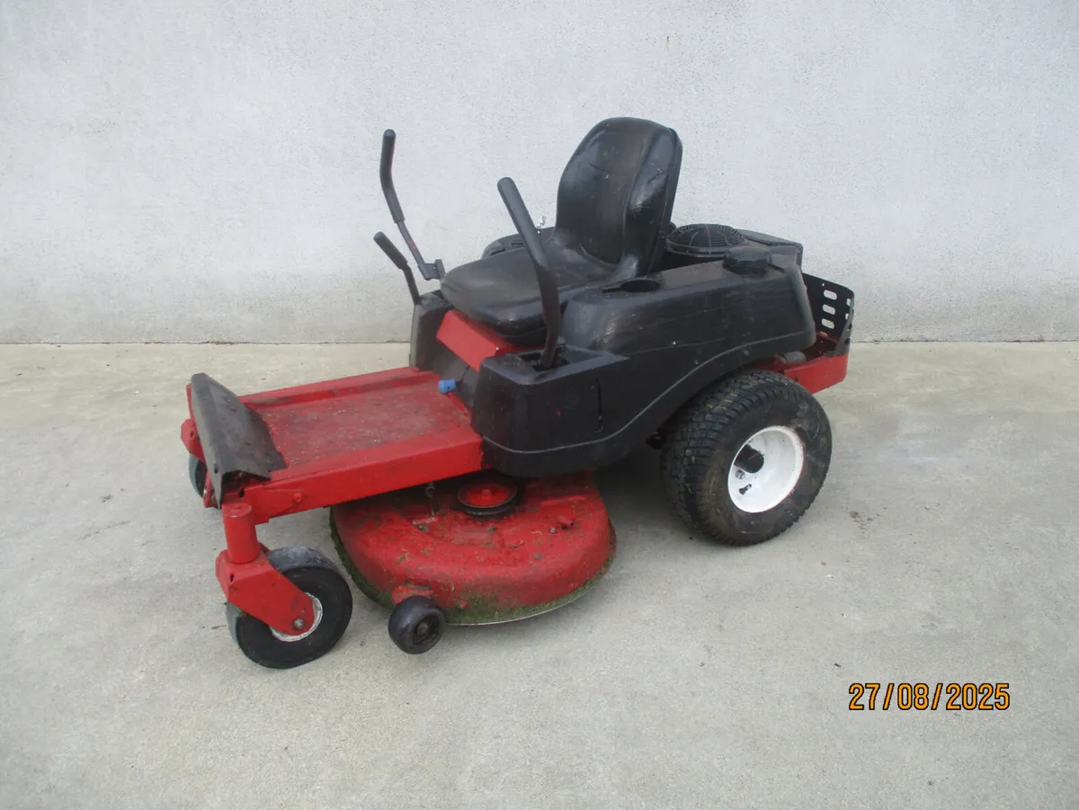 TORO  zero turn lawnmower - Image 4