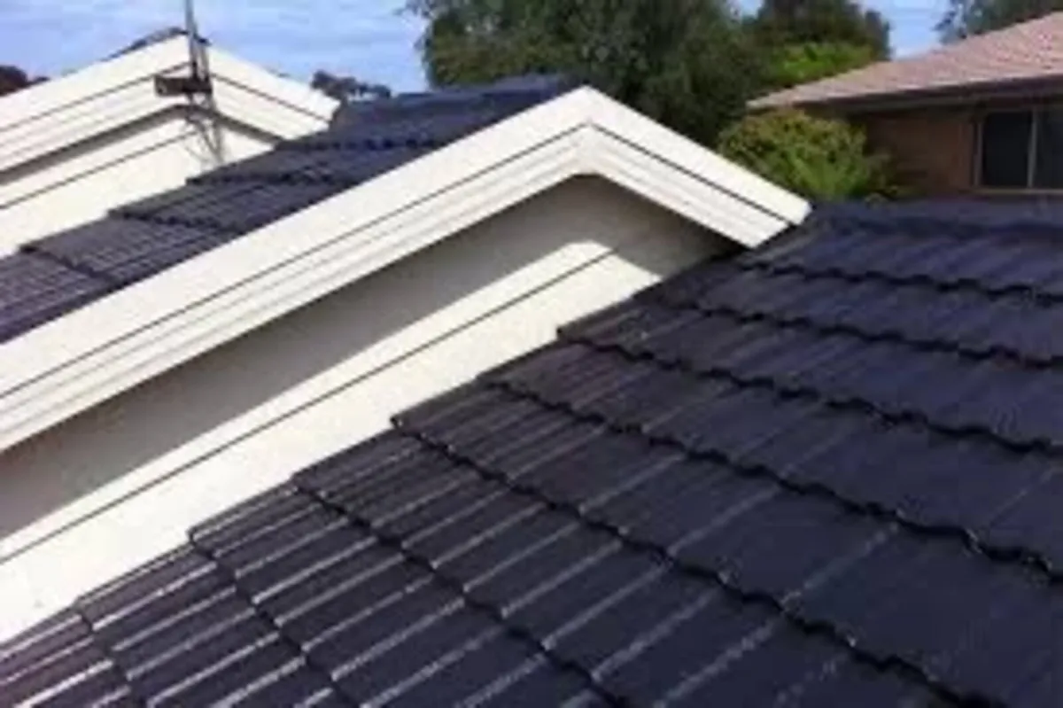 Roof/driveway paint - Image 3