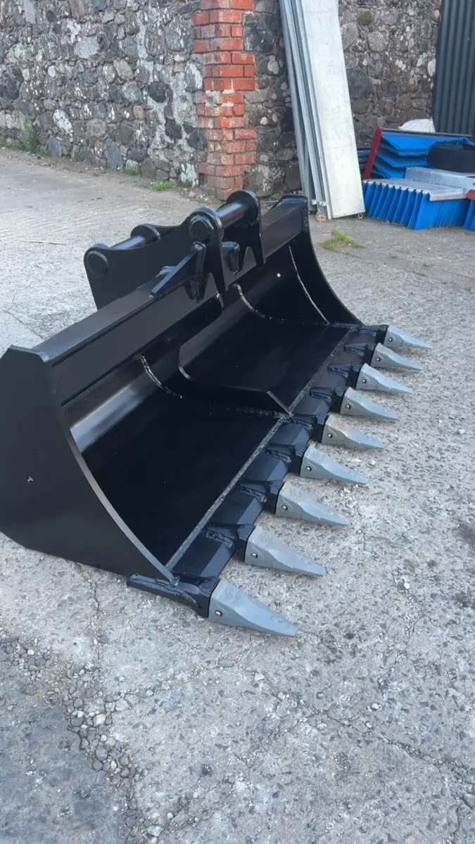 Ditching bucket - Image 1