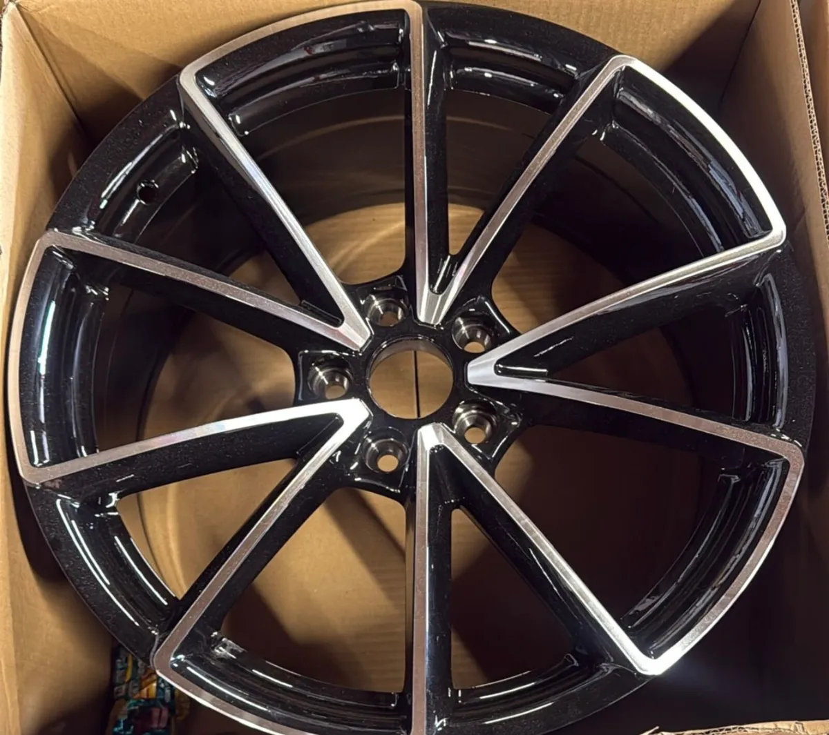 19” rs4 black / polished 5x112