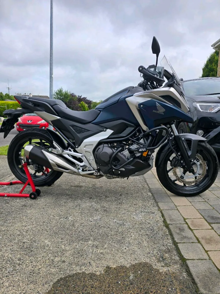 Honda NC750X DCT - Image 1