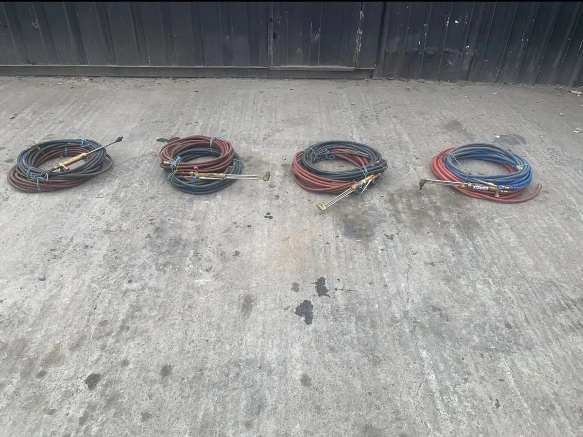 Cutting Torch with Hose - Image 1