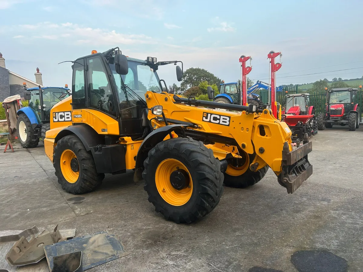 JCB 320S - Image 1