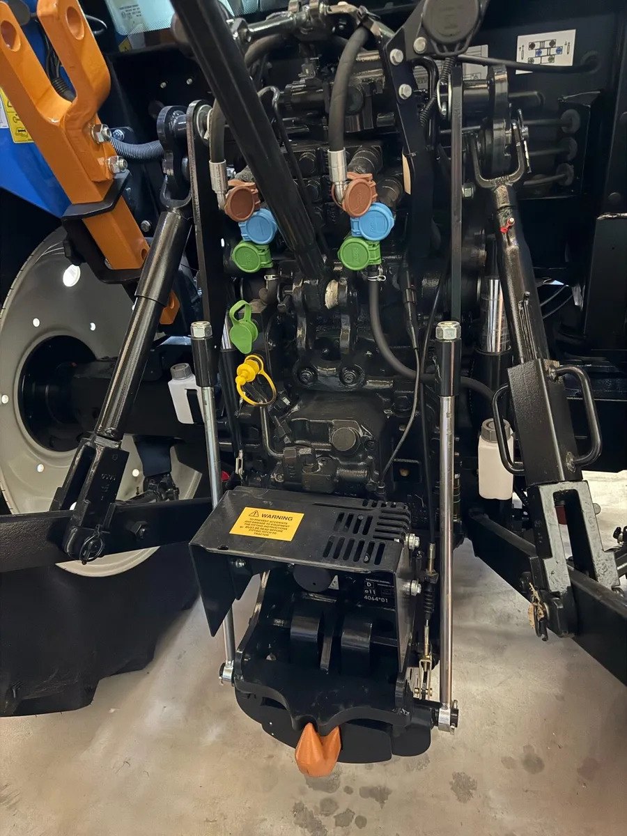 New Holland T5.110 - Image 4