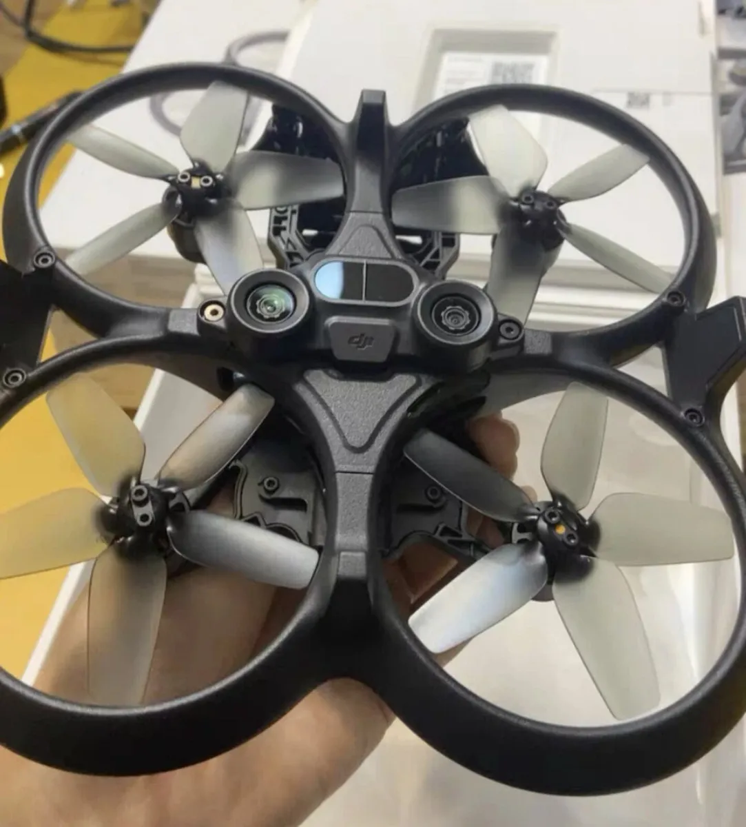 DJI avata + 3 batteries - Image 3