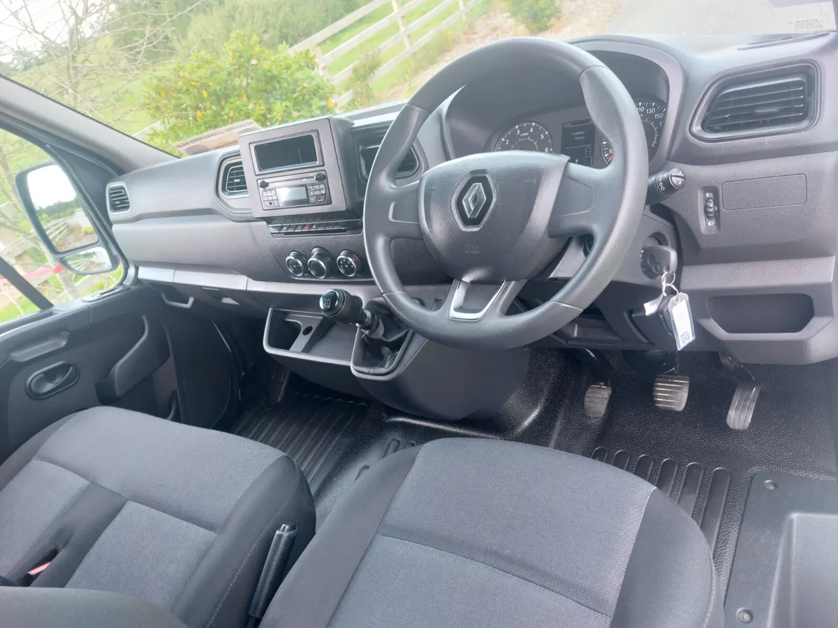 RENAULT MASTER 2023' LM35 - 135BHP - Image 4